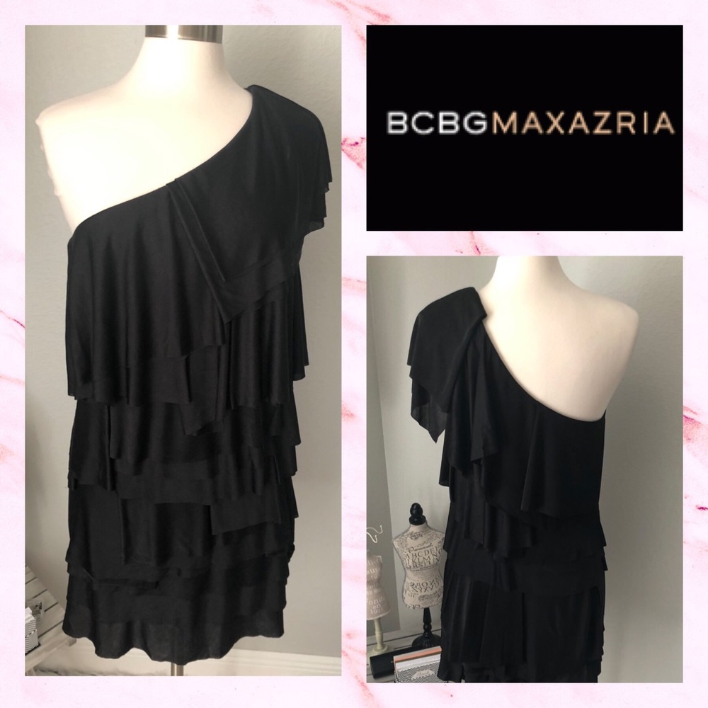😍SALE😍BCBGMaxAzria Black one shoulder dress